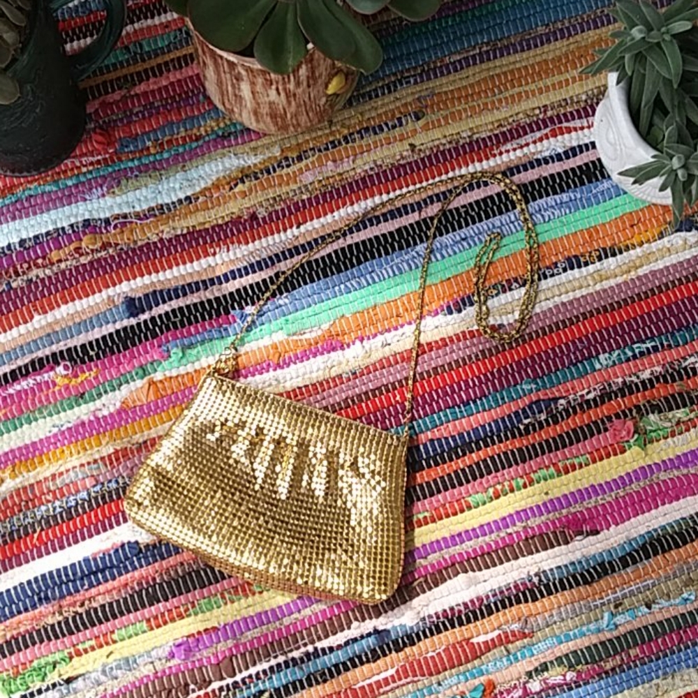 Vintage Metallic Liquid Gold Metal Chain Purse